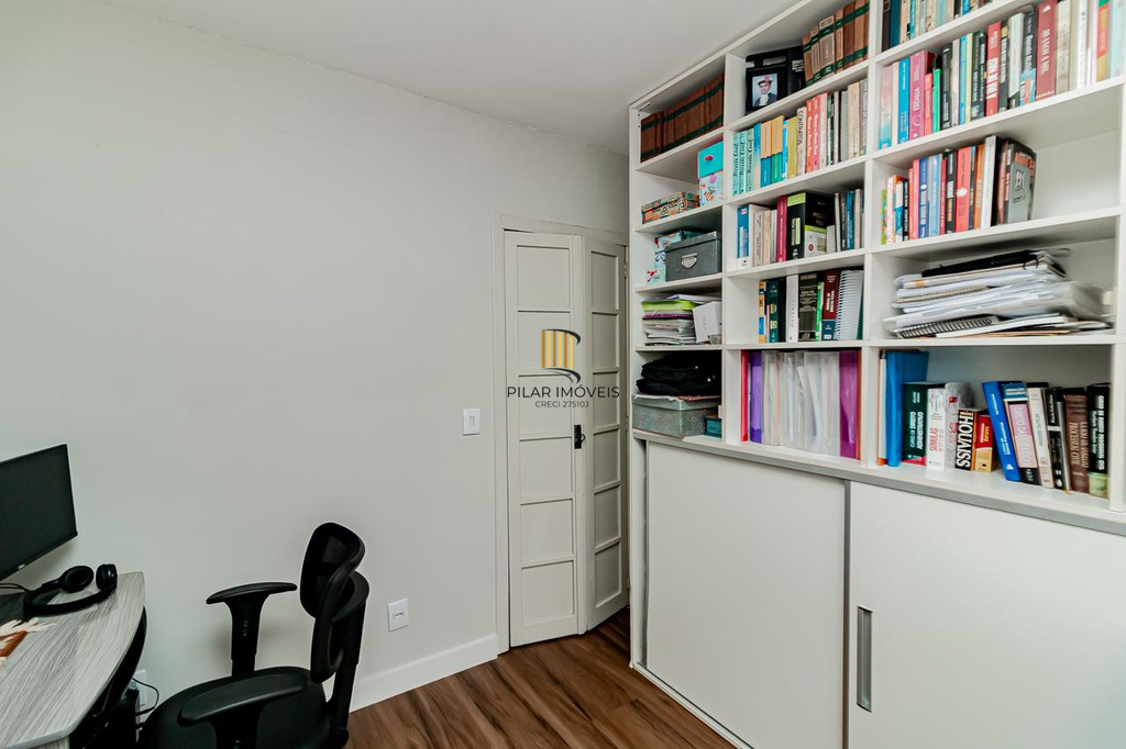 Apartamento 3 dormitórios no bairro Menino Deus