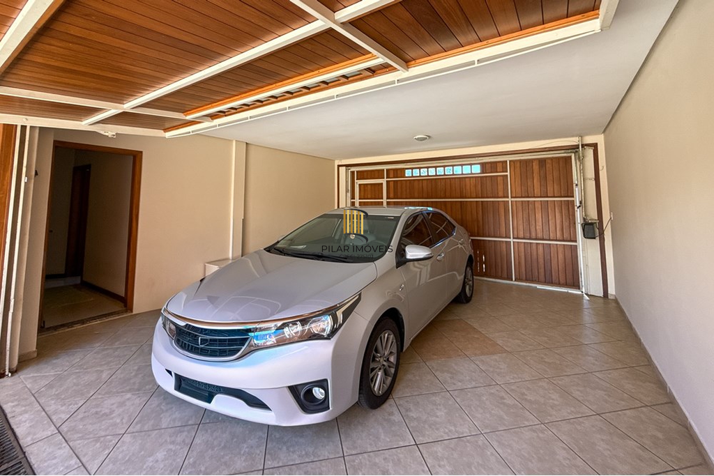 Casa 6 dormitórios no bairro Marechal Rondon