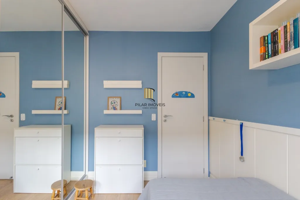 Casa de Condomínio 3 dormitórios no bairro Jardim Carvalho