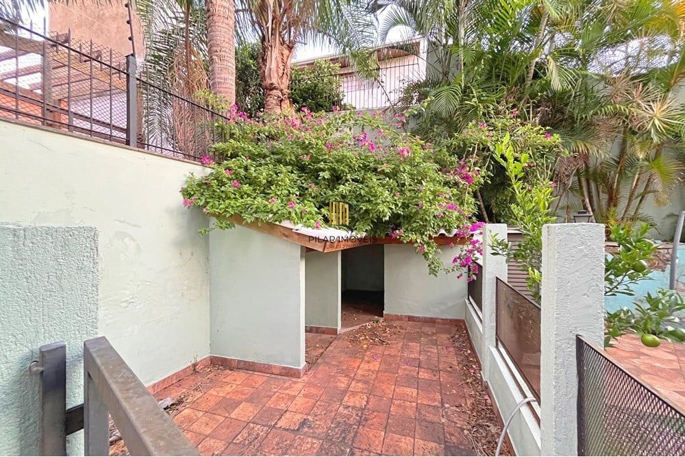 Casa 3 dormitórios no bairro Espírito Santo