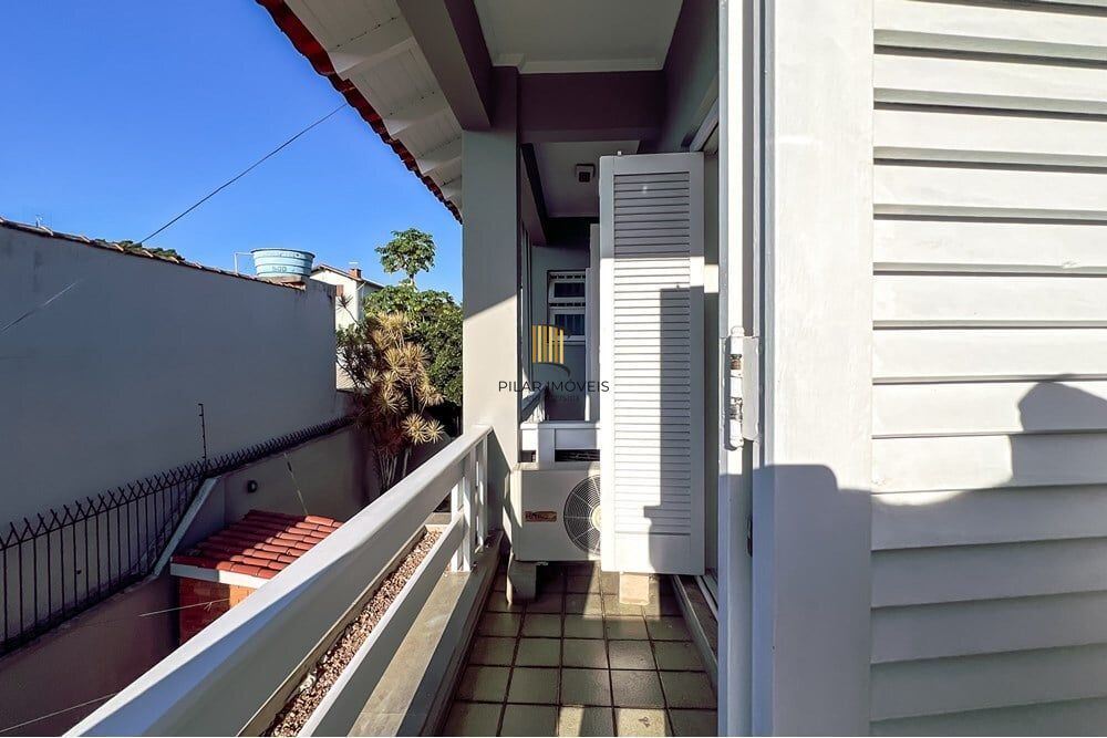 Apartamento 4 dormitórios no bairro Igara