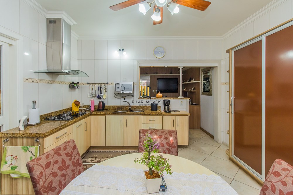 Casa de Condomínio 3 dormitórios no bairro Marechal Rondon