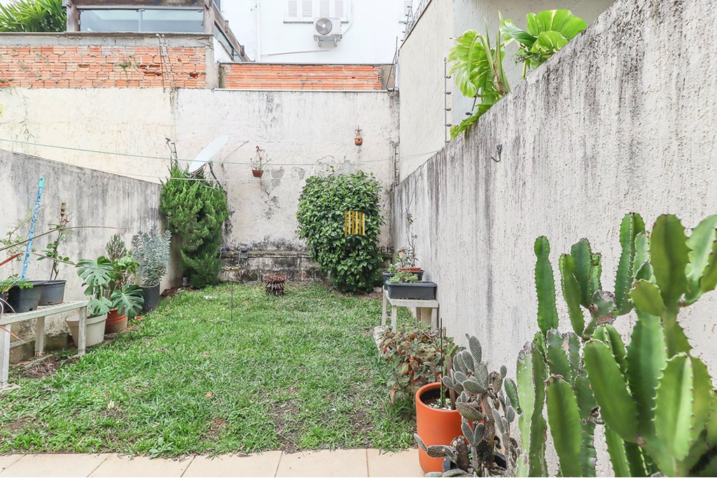 Casa 2 dormitórios no bairro Vila Nova