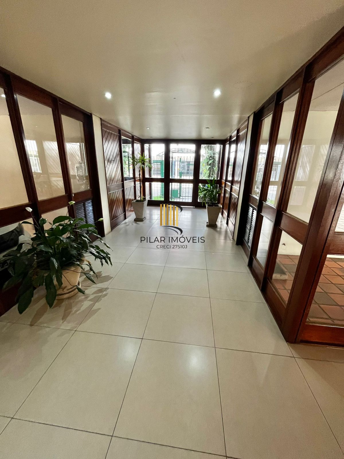 Excelente 02 dorm, com vaga, na Luiz Cosme, 68 m² de área privativa, sol manhã