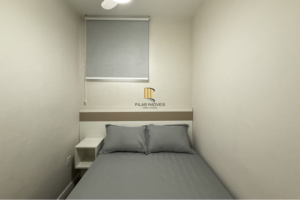 Casa 5 dormitórios no bairro Igara