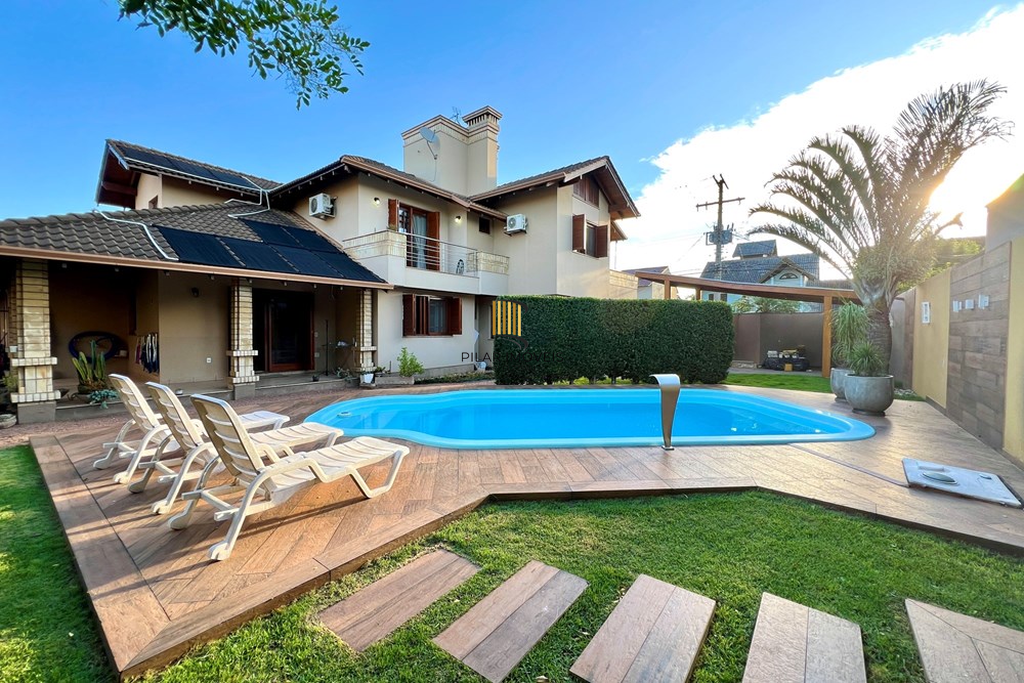 Casa 4 dormitórios no bairro Moinhos de Vento