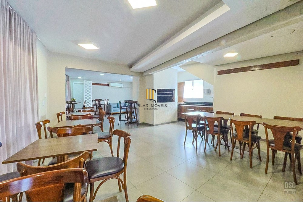 Casa de Condomínio 4 dormitórios no bairro Jardim Itu Sabará