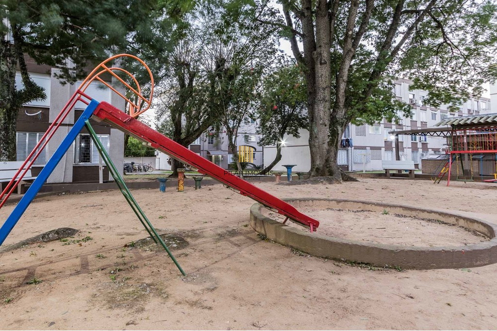 Apartamento 2 dormitórios no bairro Vila Ipiranga