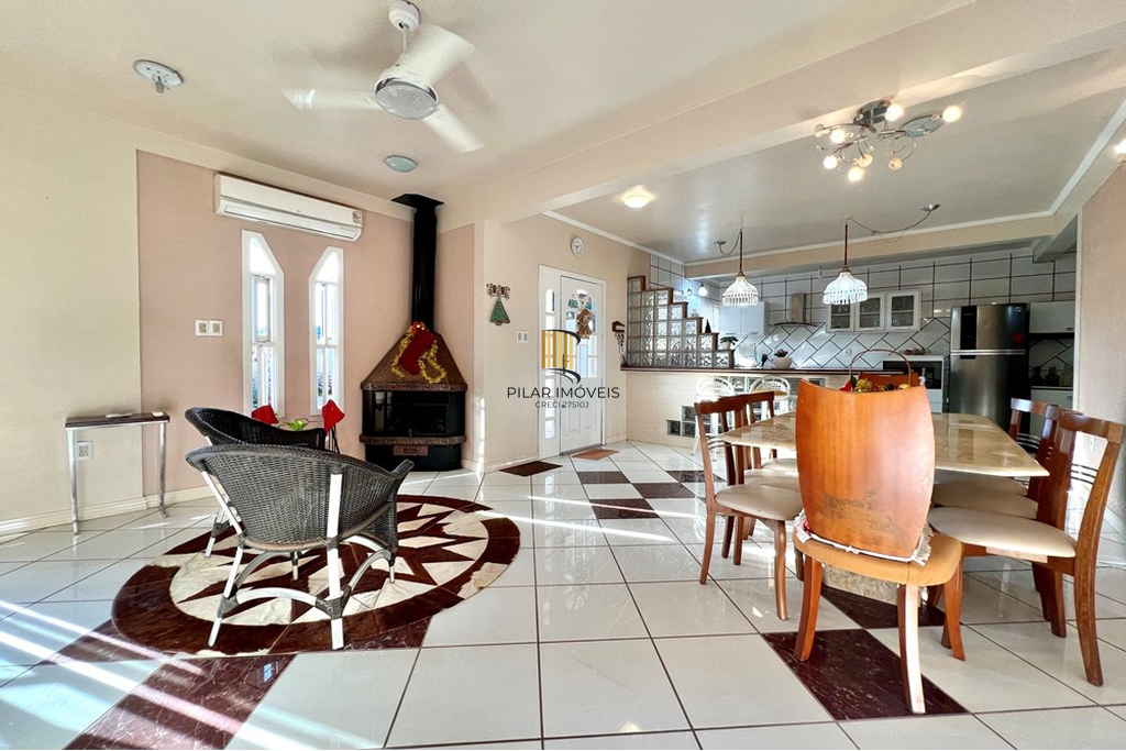 Casa 3 dormitórios no bairro Harmonia