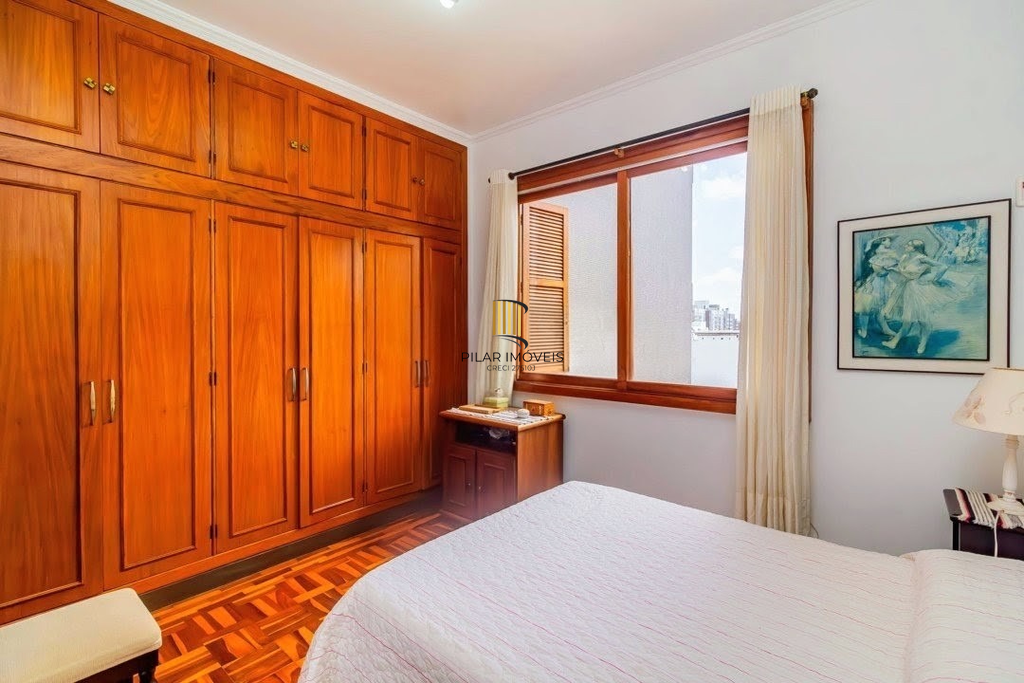 Casa 3 dormitórios no bairro Menino Deus