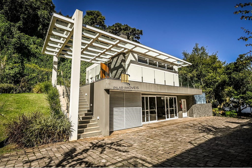 Casa de Condomínio 3 dormitórios no bairro Pedra Redonda