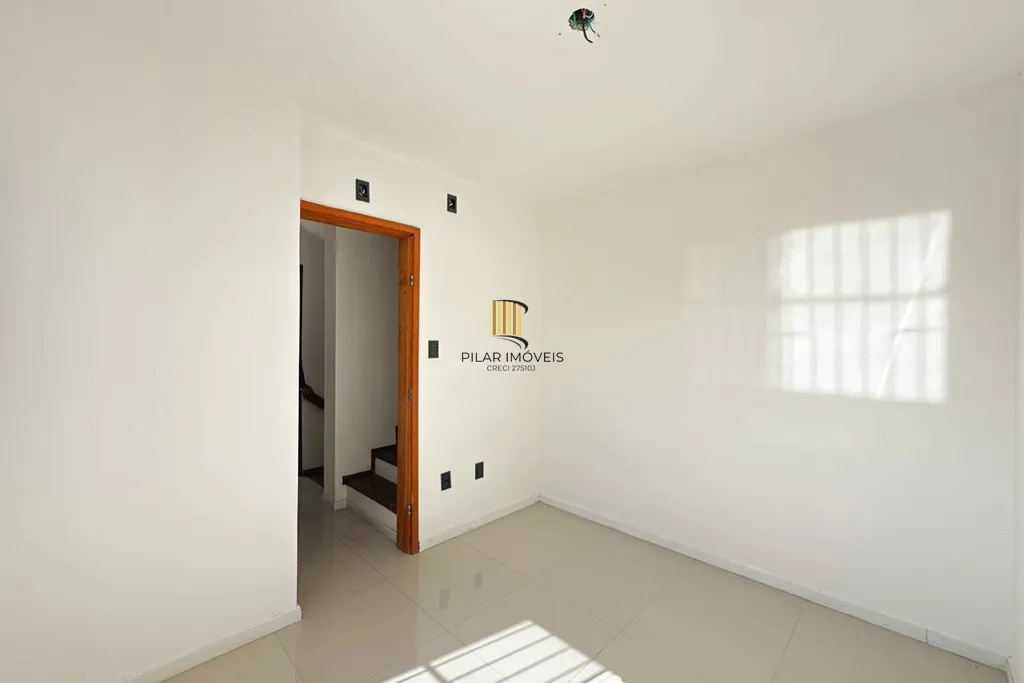 Casa 3 dormitórios no bairro Guarujá