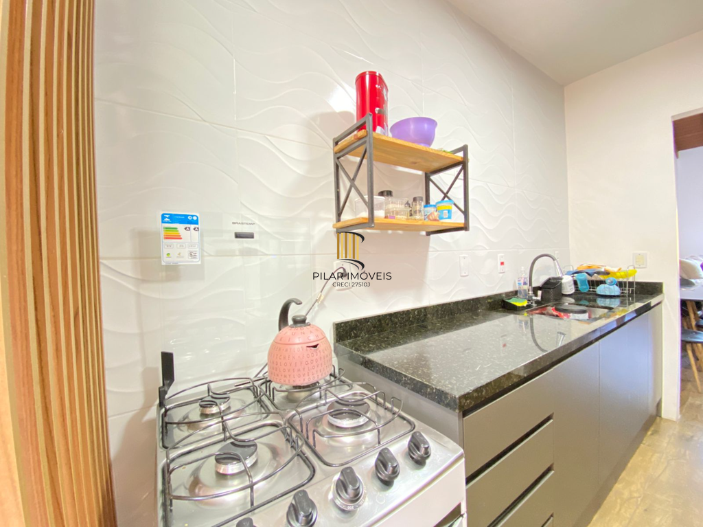 Casa 3 dormitórios no bairro Hípica