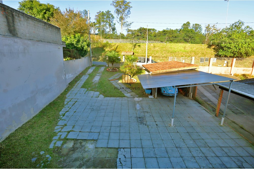 Casa 3 dormitórios no bairro Viamópolis
