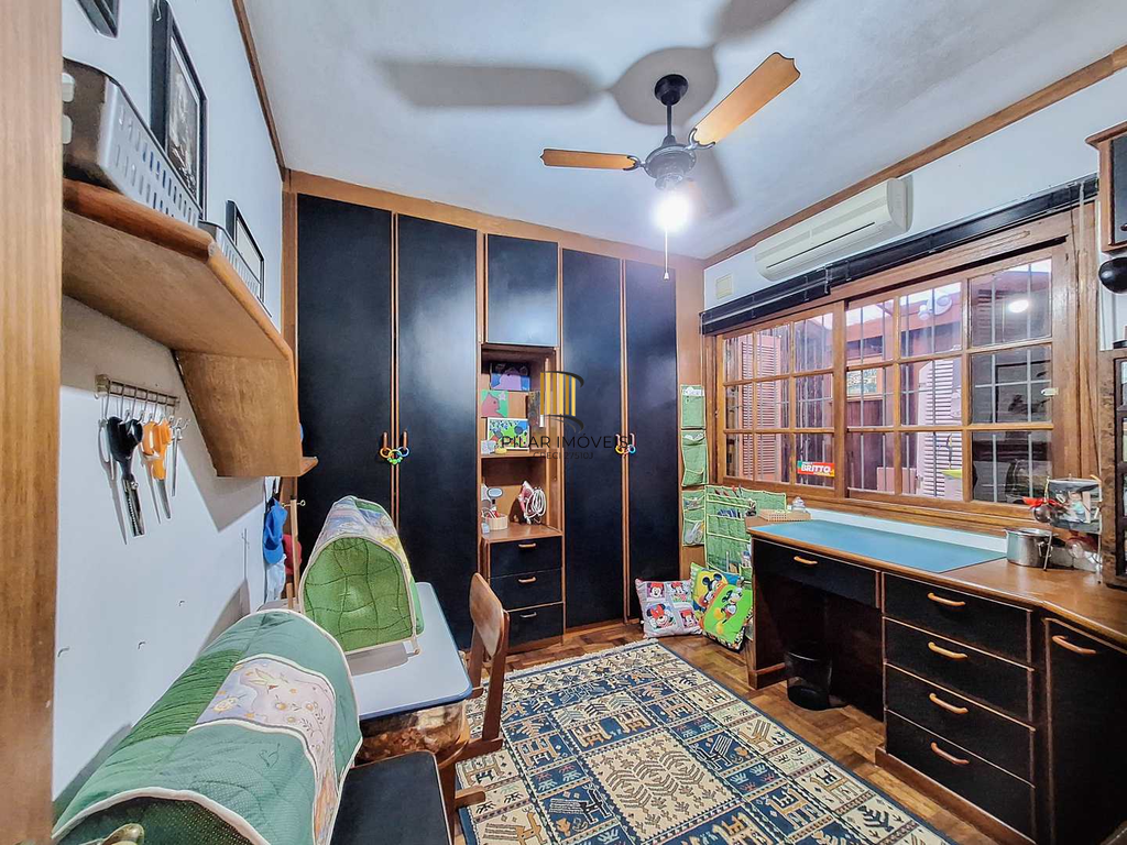 Casa 3 dormitórios no bairro Chácara das Pedras