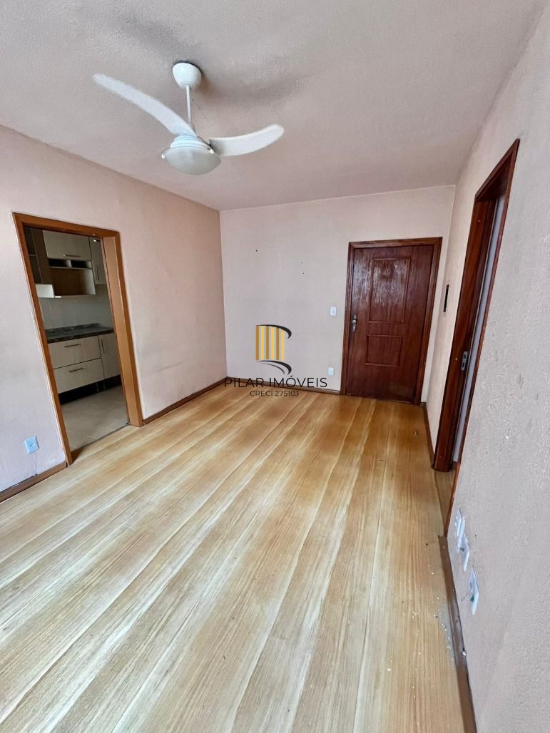 Apartamento 2 dormitórios no bairro Vila Ipiranga