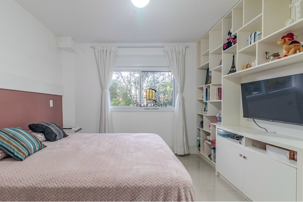 Casa de Condomínio 4 dormitórios no bairro Tristeza