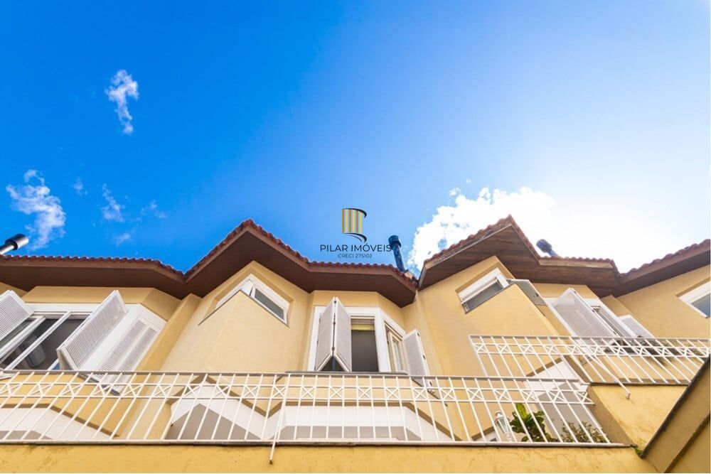 Casa de Condomínio 4 dormitórios no bairro Boa Vista