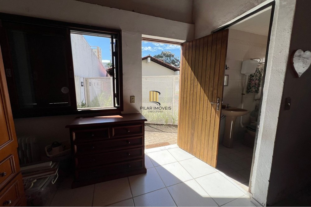 Casa 3 dormitórios no bairro Santana