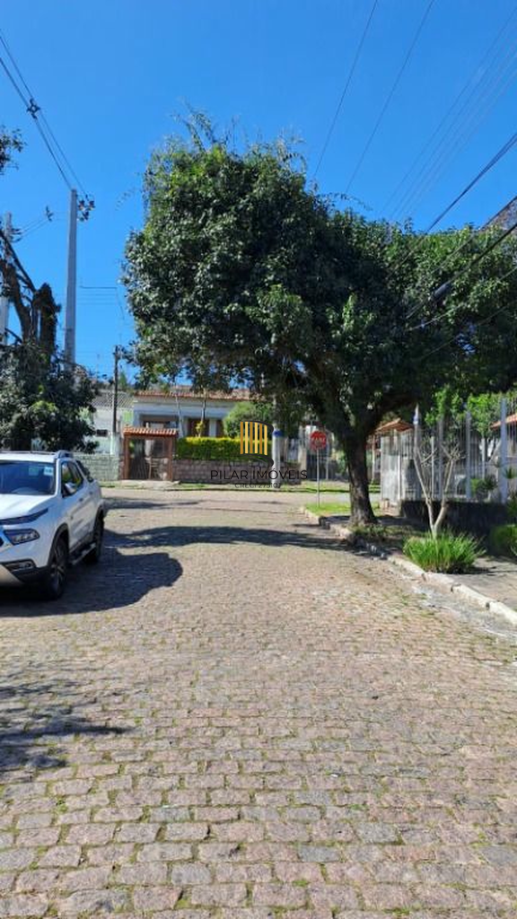 Casa 3 dormitórios no bairro Nonoai