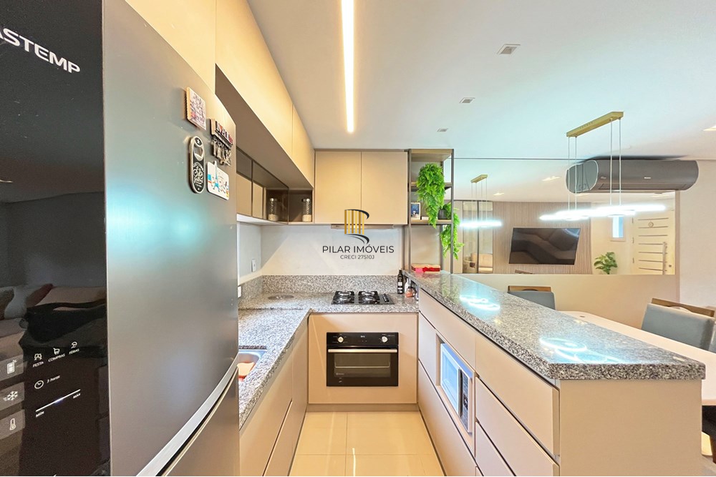 Casa 3 dormitórios no bairro Hípica