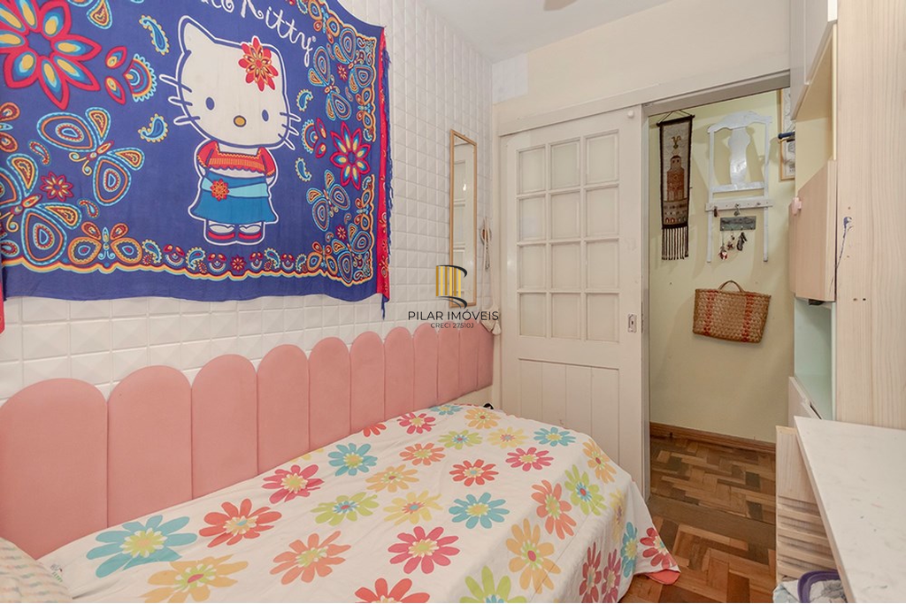 Apartamento 4 dormitórios no bairro Menino Deus