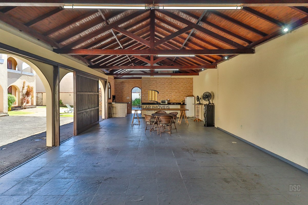 Casa 6 dormitórios no bairro Jardim Planalto