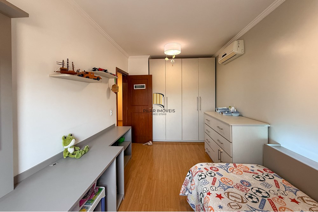 Casa 4 dormitórios no bairro Marechal Rondon