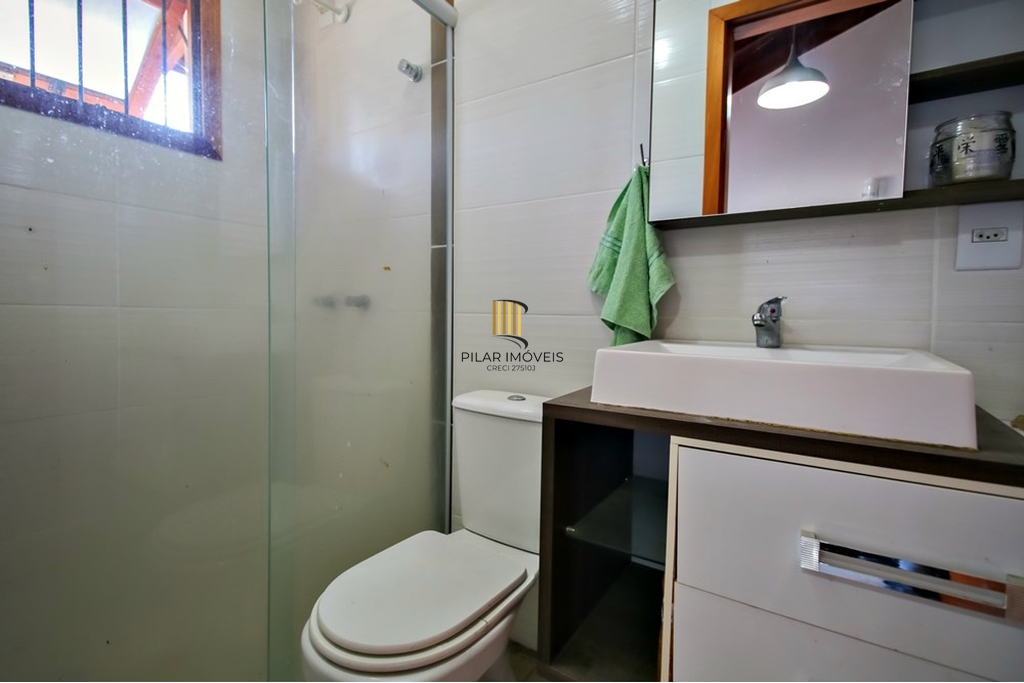 Casa 3 dormitórios no bairro Guarujá