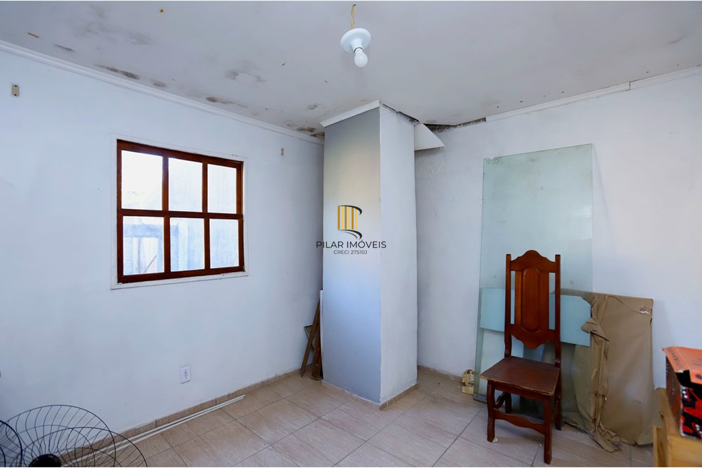 Casa 6 dormitórios no bairro Lomba do Pinheiro