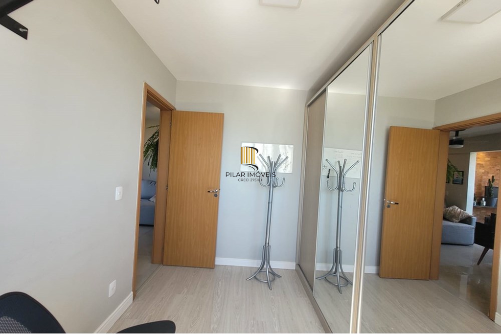 Apartamento 2 dormitórios no bairro Morro Santana