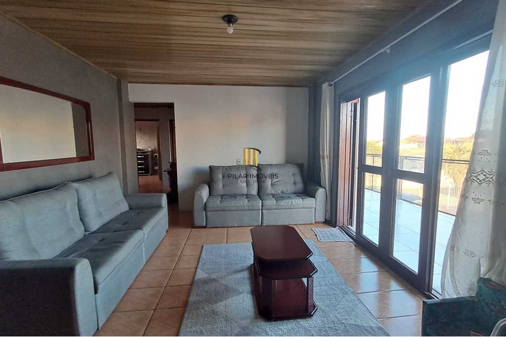 Casa 3 dormitórios no bairro Maria Regina