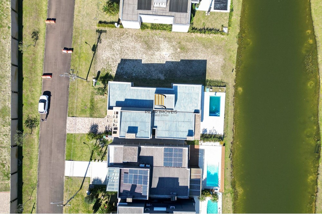 Casa de Condomínio 4 dormitórios no bairro Centro
