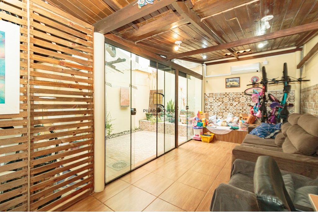 Apartamento 2 dormitórios no bairro Passo da Areia