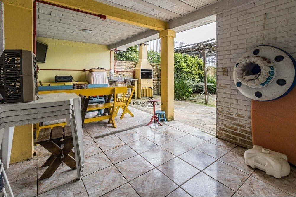 Casa 3 dormitórios no bairro Santo Antônio