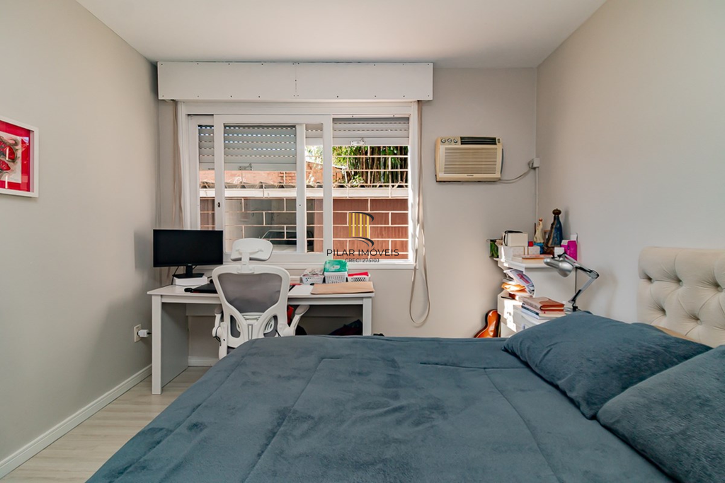 Apartamento 2 dormitórios no bairro Vila Ipiranga
