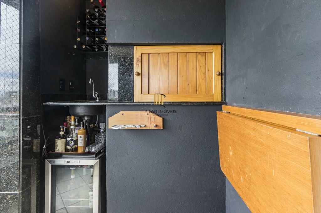 Apartamento 3 dormitórios no bairro Menino Deus