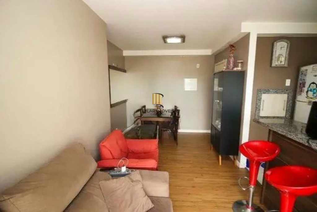 Apartamento 2 dormitórios no bairro Glória