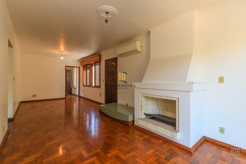 Casa 7 dormitórios no bairro Vila Ipiranga