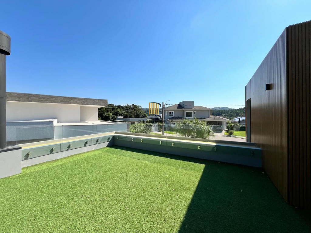 Casa de Condomínio 4 dormitórios no bairro Vila Nova