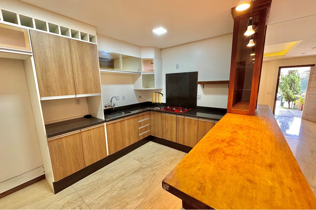 Casa 3 dormitórios no bairro Sarandi