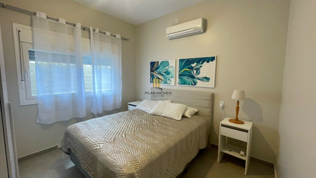 Casa 3 dormitórios no bairro Noiva do Mar