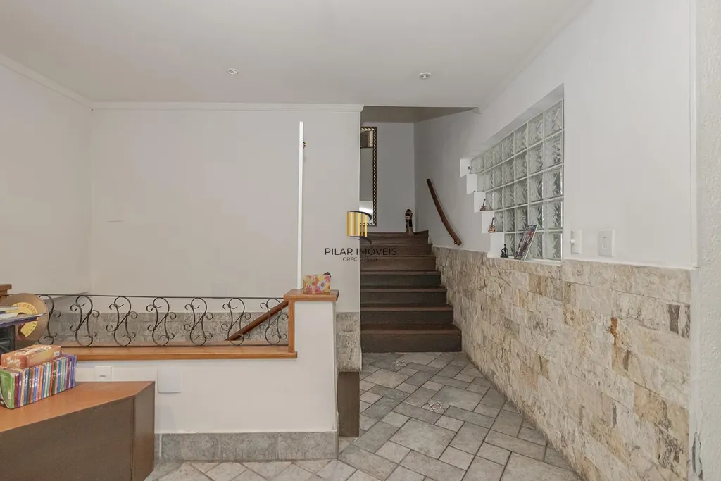 Casa de Condomínio 3 dormitórios no bairro Nonoai