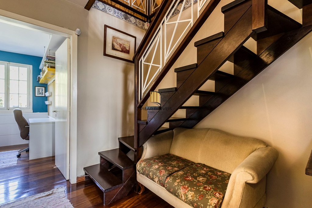 Casa 4 dormitórios no bairro Belém Novo