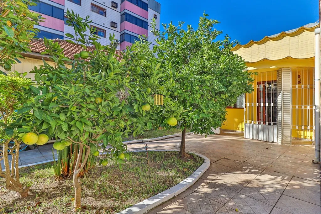 Casa 3 dormitórios no bairro Passo D'Areia