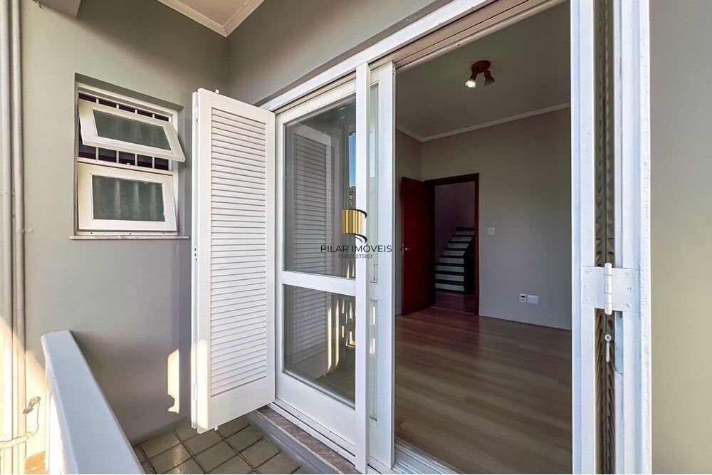 Apartamento 4 dormitórios no bairro Igara