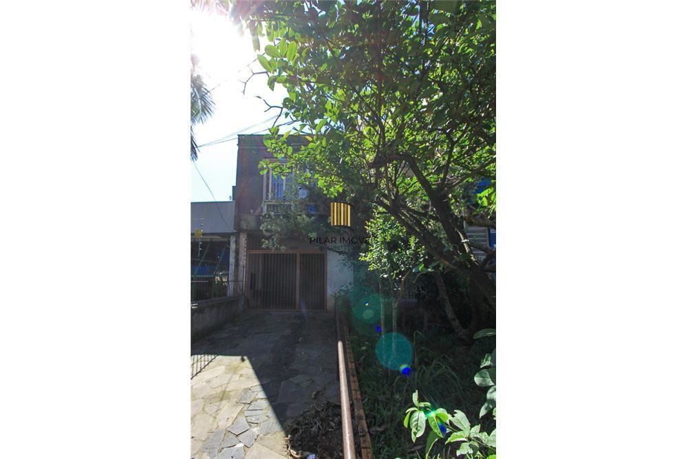 Casa 3 dormitórios no bairro Petrópolis