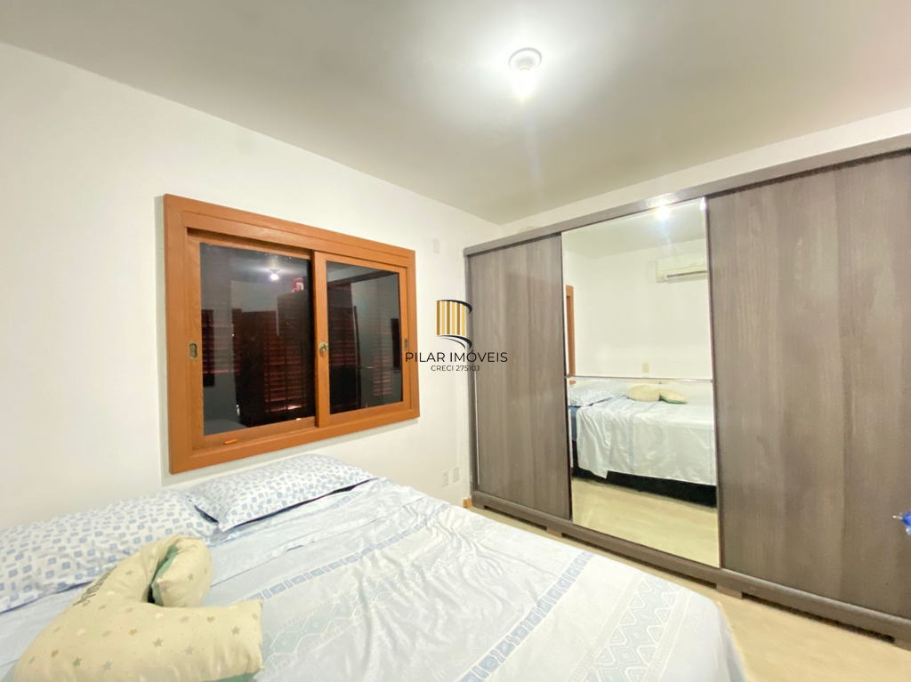 Casa 3 dormitórios no bairro Hípica