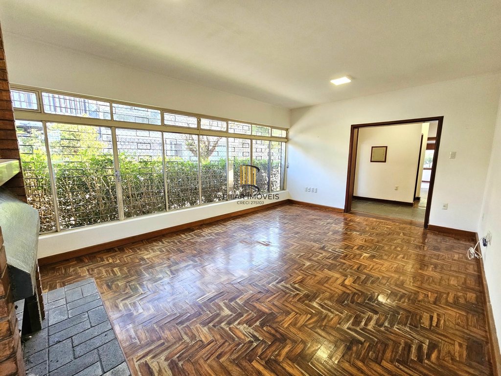 Casa 3 dormitórios no bairro Três Figueiras