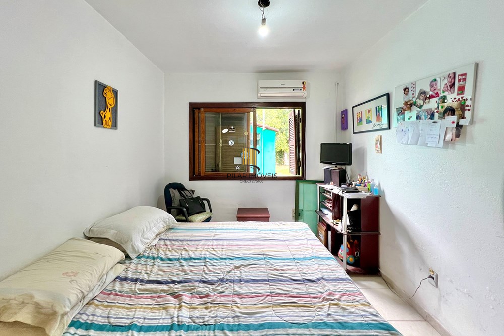 Casa 4 dormitórios no bairro Igara